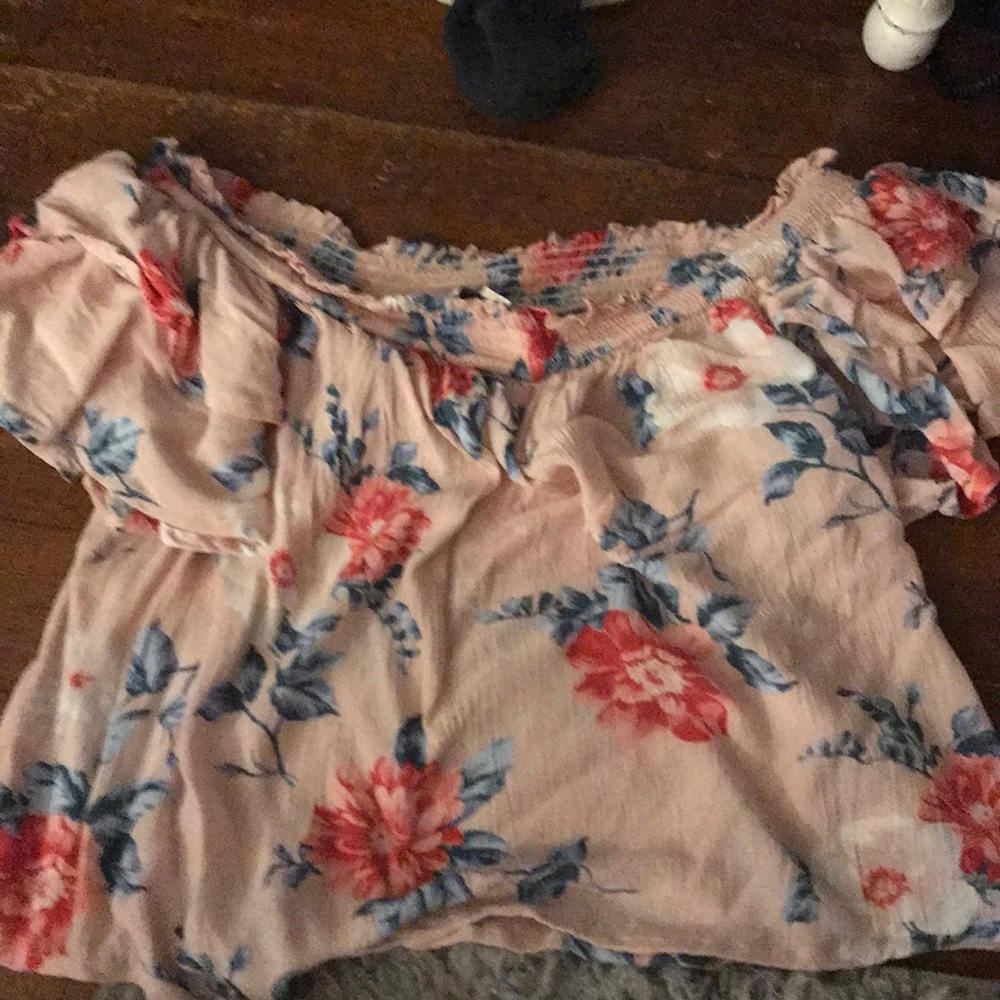 Off the shoulder american eagle top